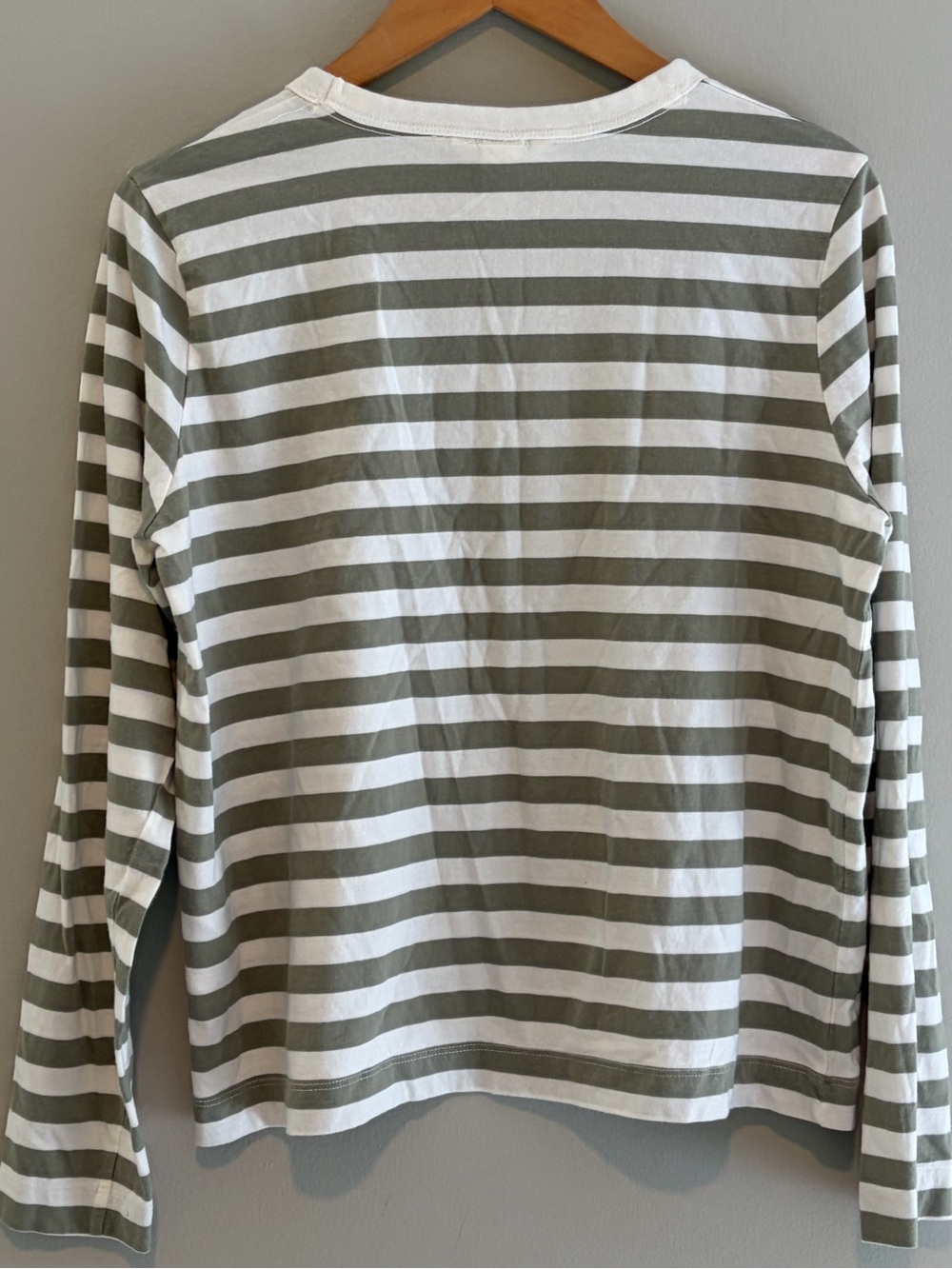 Women's H&M Olive Green & White Crew Neck Striped Long Sleeve Tee Size M - Picture 2 of 4